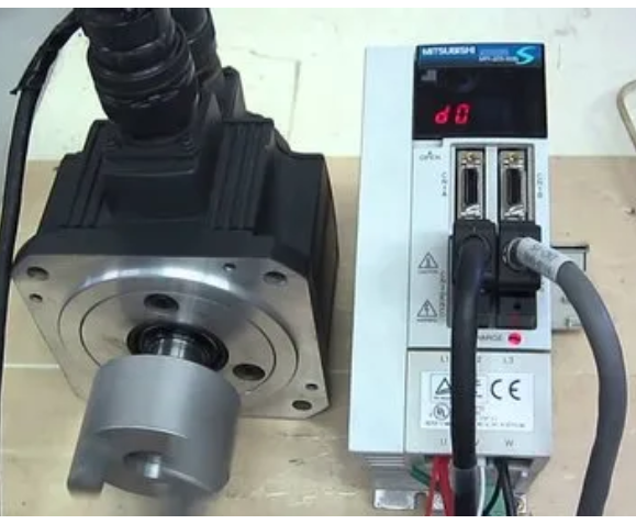 Sửa AC servo Mitsubishi MR-J2S