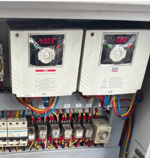 biến tần đang được sửa chữa tại xưởng catec