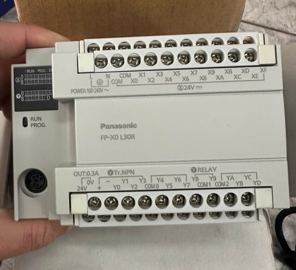 Sửa PLC Panasonic FP-X C30T Lỗi Không Lên Nguồn Uy Tín