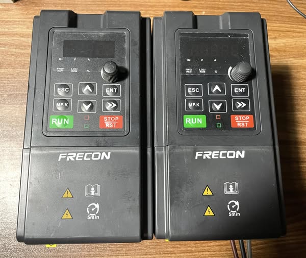 biến tần đang được sửa chữa tại xưởng catec
